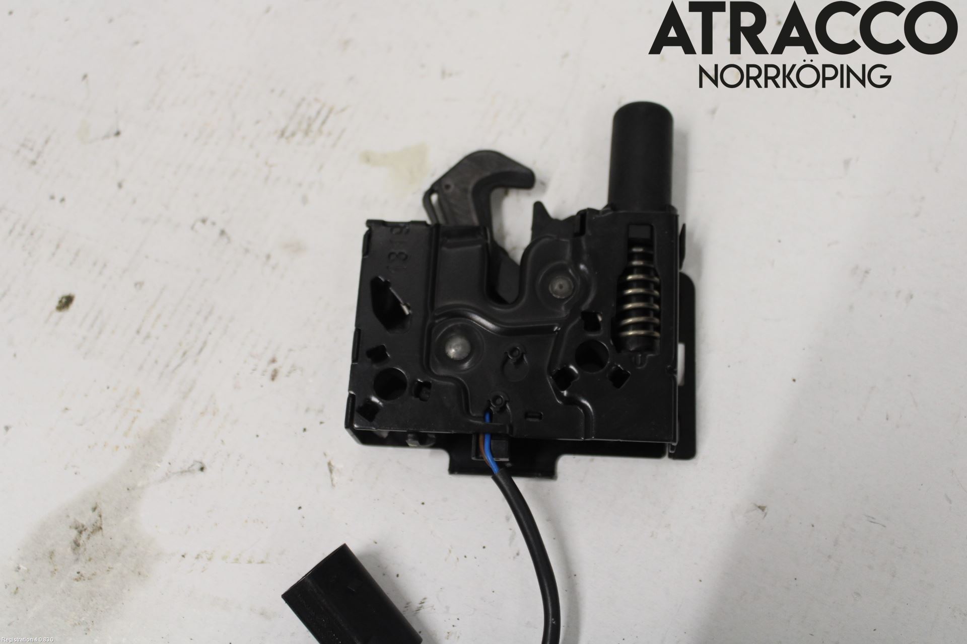 Audi A4/S4 B9 16-19 Huvlås