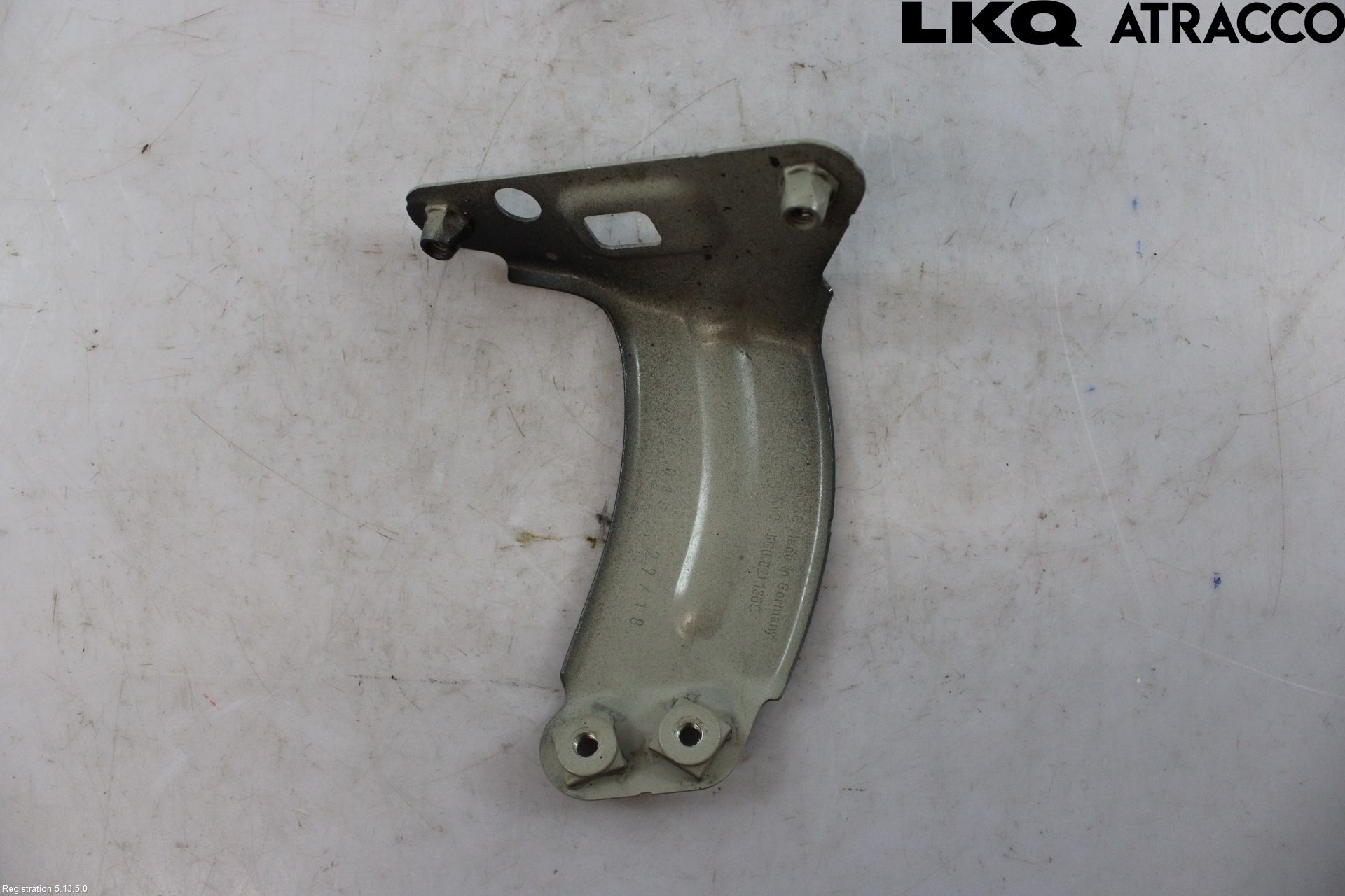 Volkswagen VW GOLF / E-GOLF VII 13-20 Skärmfäste Fram Hö