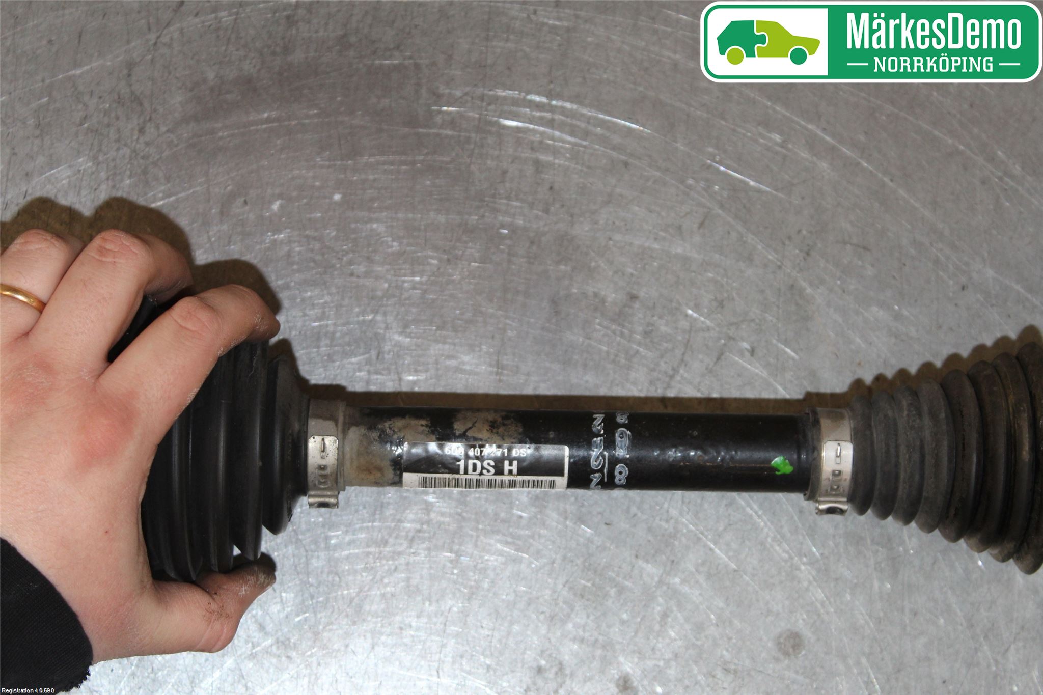 Skoda FABIA 07-14 Drivaxel Fram Vänster