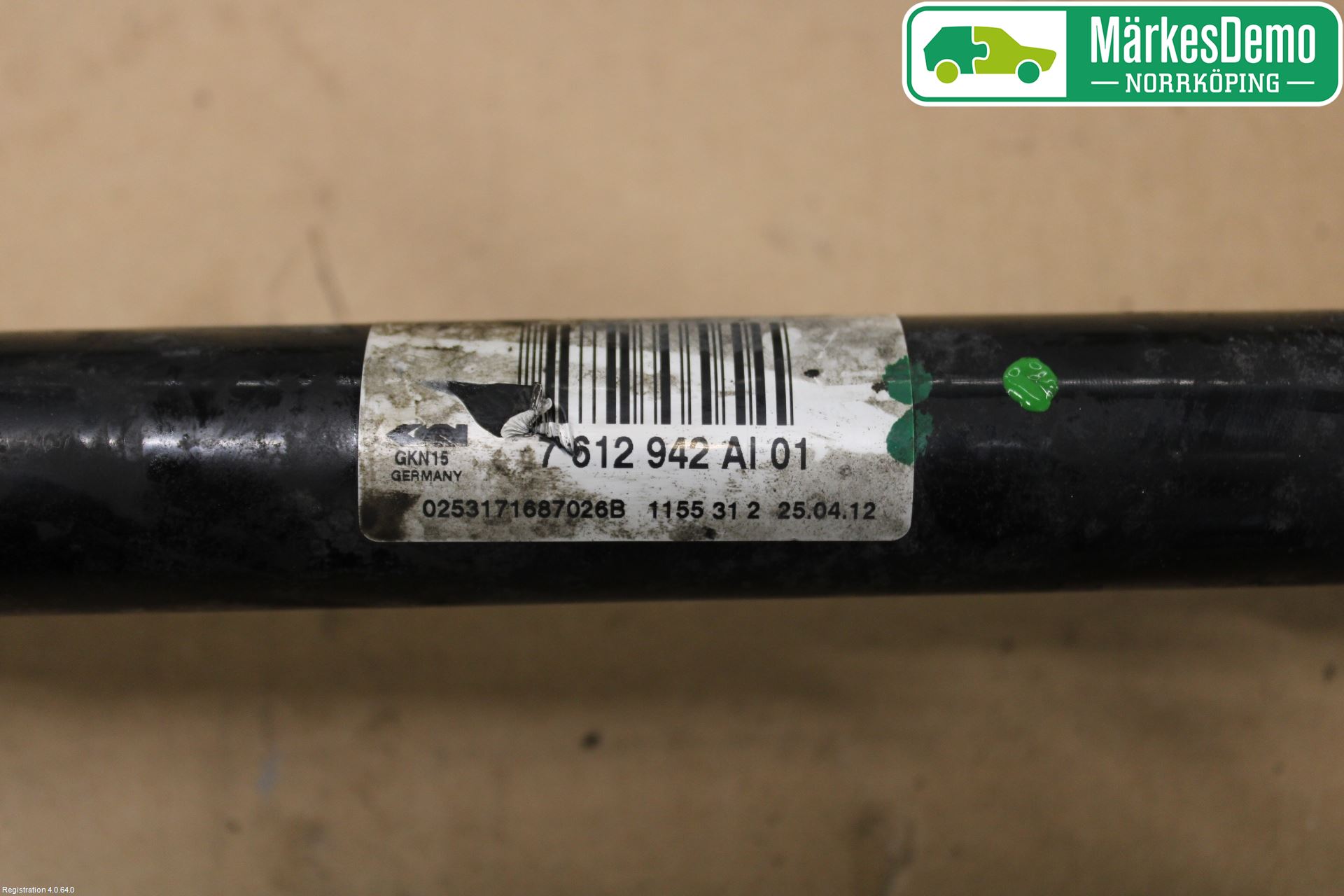 BMW 5 F10/F11/F18 09-17 Drivaxel Bak Höger