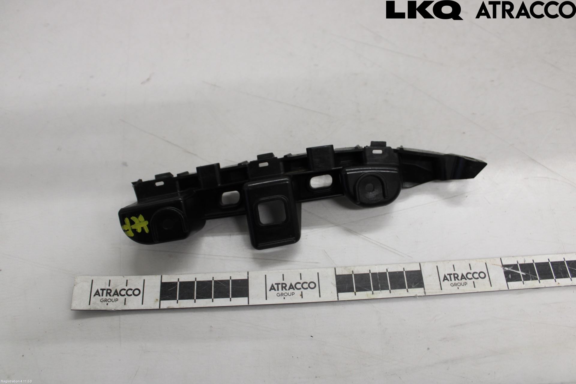 Volkswagen VW PASSAT 11-14 Stötfångarfäste Fram Hö