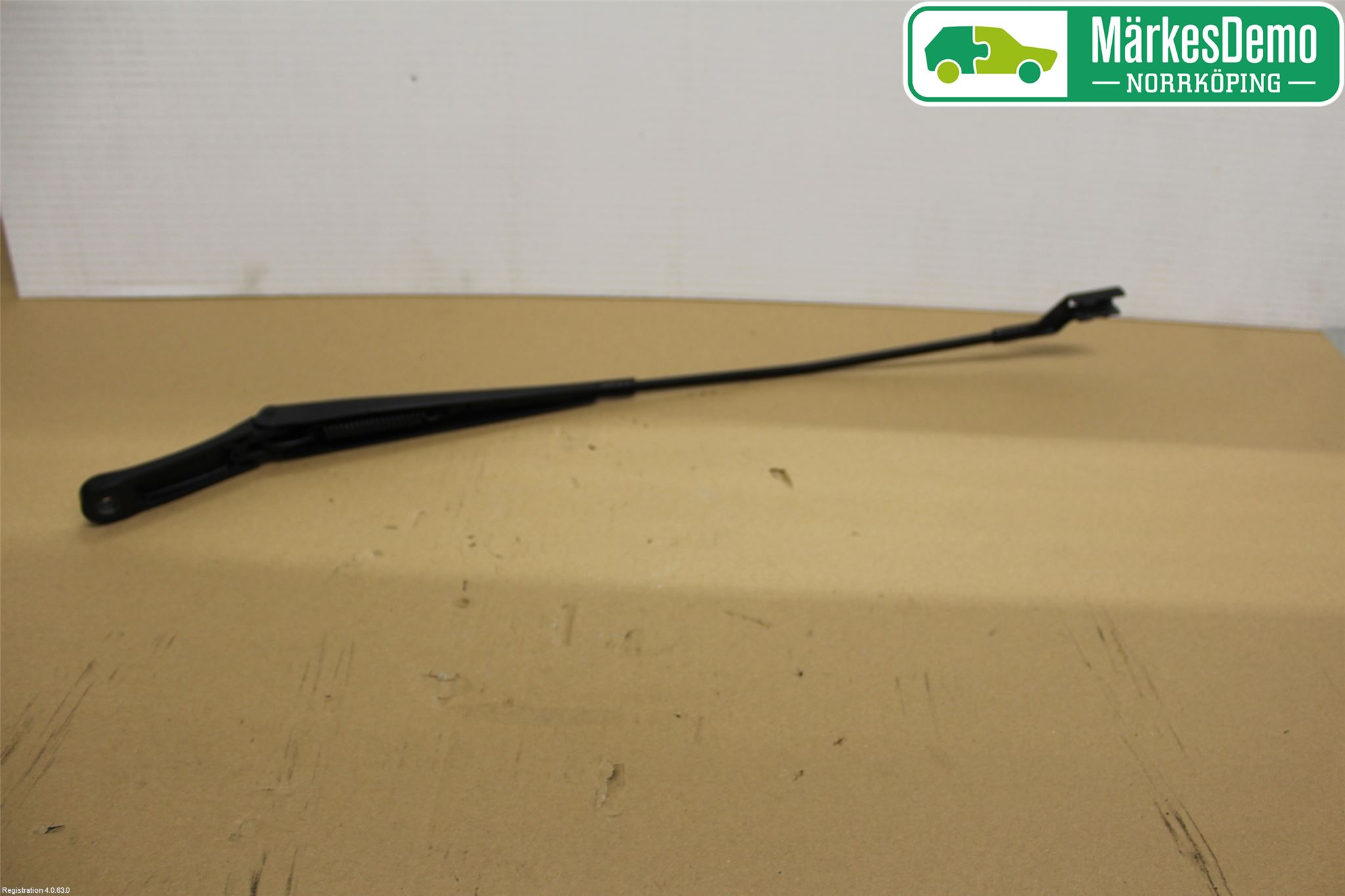 Volkswagen VW GOLF / E-GOLF VII 13-20 Torkararm Armar Vindruta