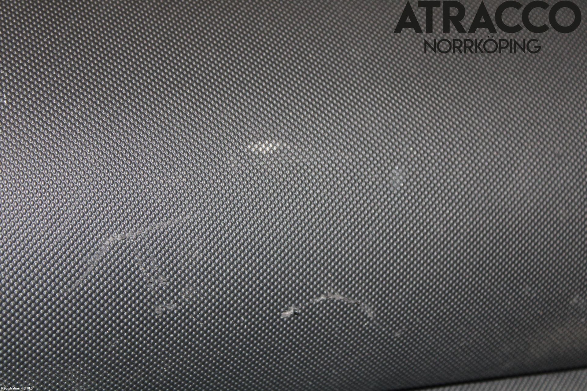 Audi A4/S4 01-05 Insynskydd