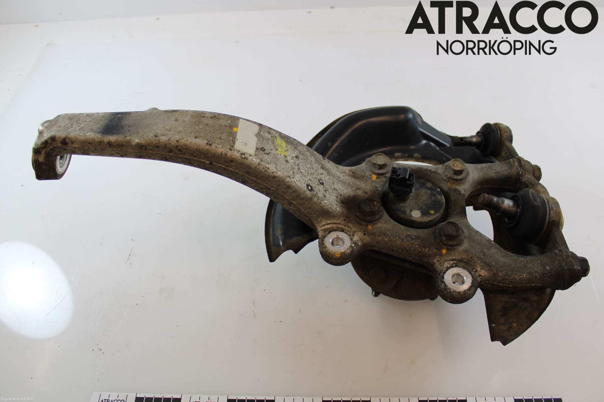 Toyota CROWN Styrspindel Lagerhus Vä