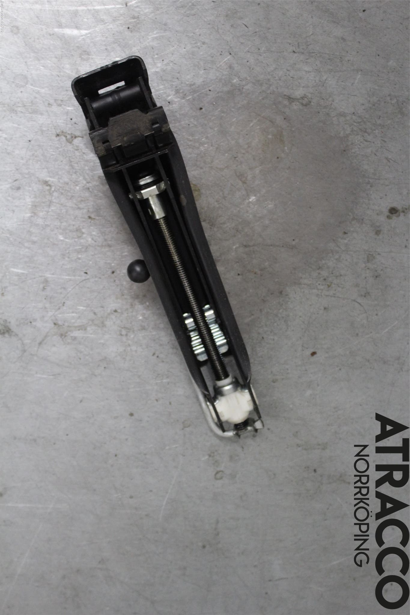 Audi ALLROAD 01-05 Domkraft