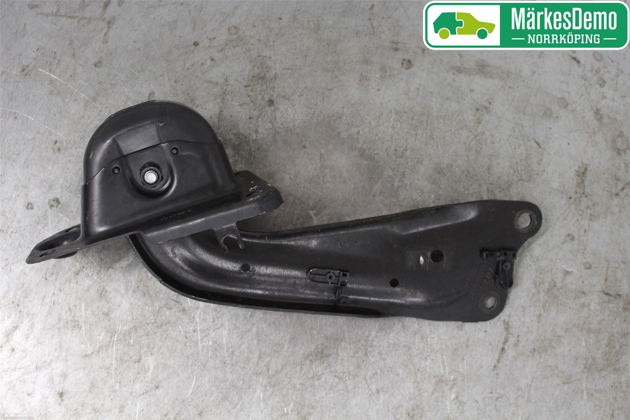 Volkswagen VW GOLF / E-GOLF VII 13-20 Bärarm Bak Höger