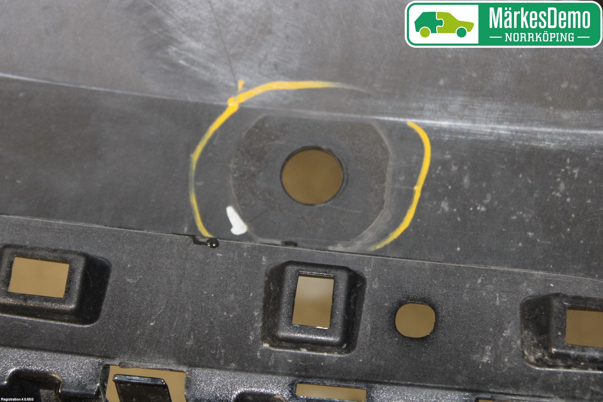 Audi Q2/SQ2 17- Stötfångarbeklädnad Bak