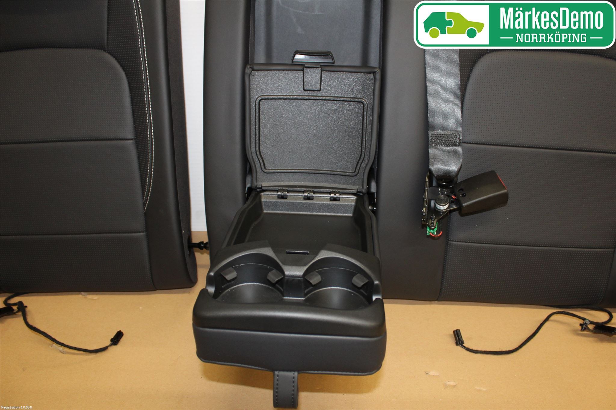 Jaguar I-PACE 18- Inredning Baksäte