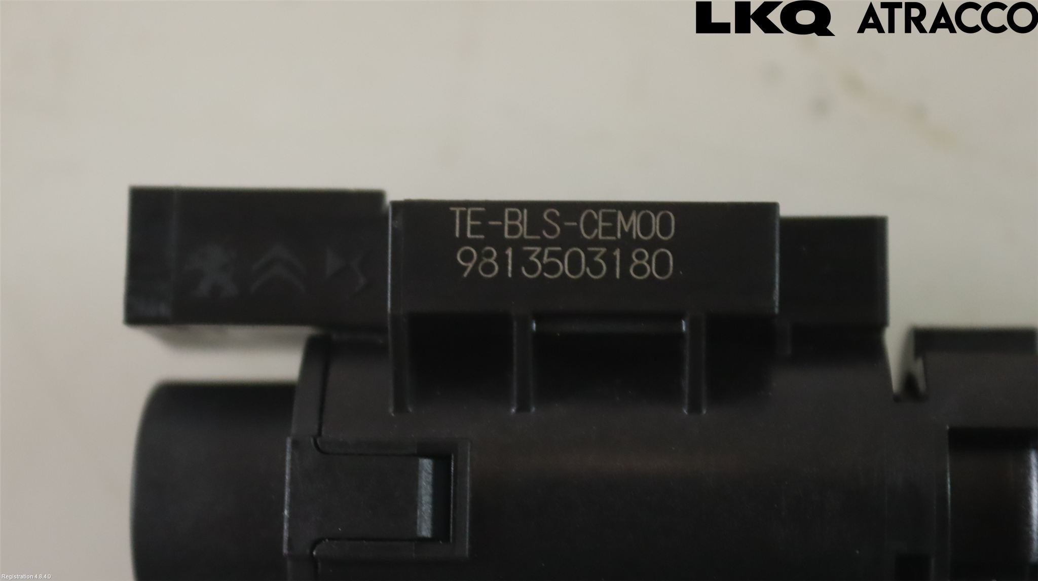 Opel ASTRA L 22- Bromsljuskontakt