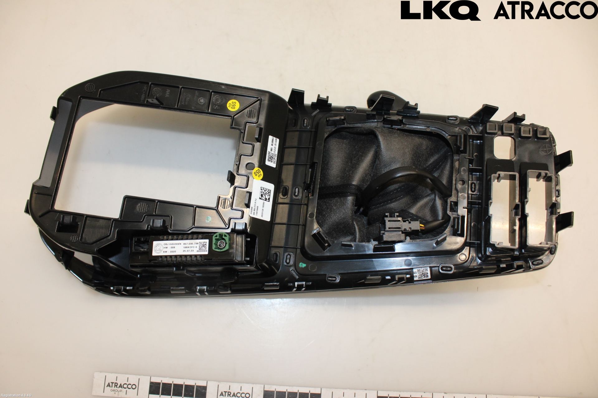 Skoda KAMIQ 20- Inredning Sarg Växelspak