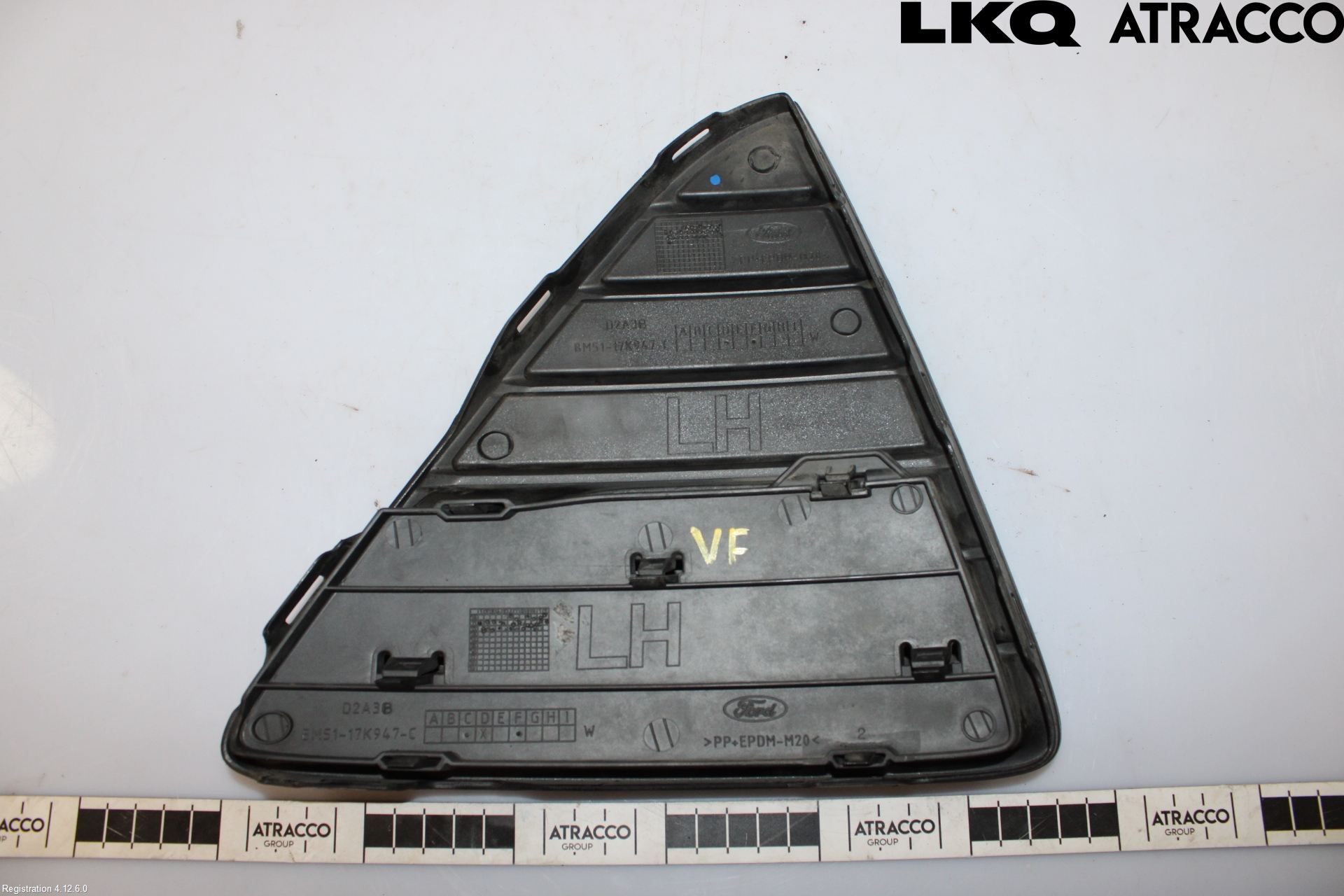 Ford FOCUS 11-14 Grilldel Vänster
