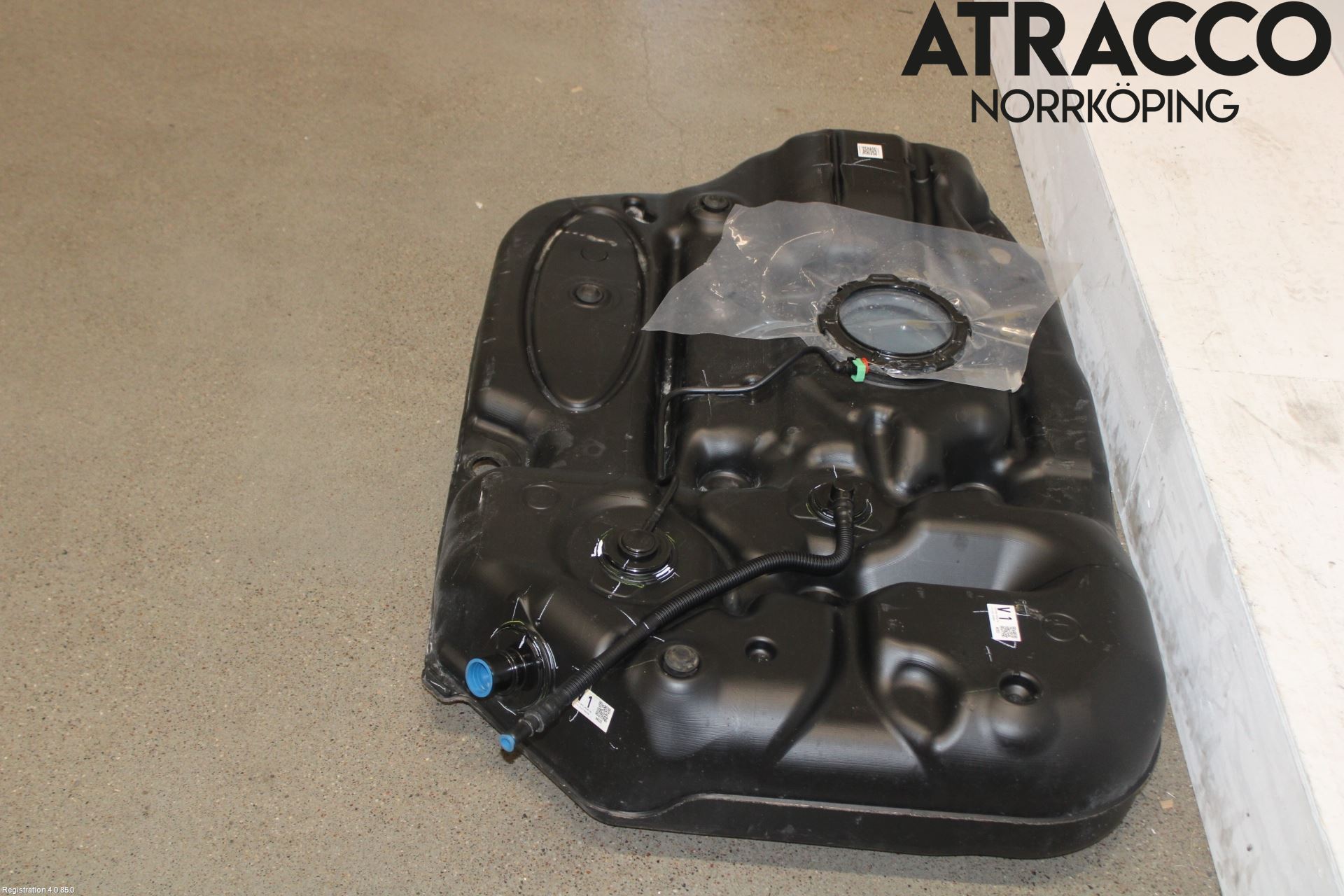 Toyota RAV4 19- Bränsletank