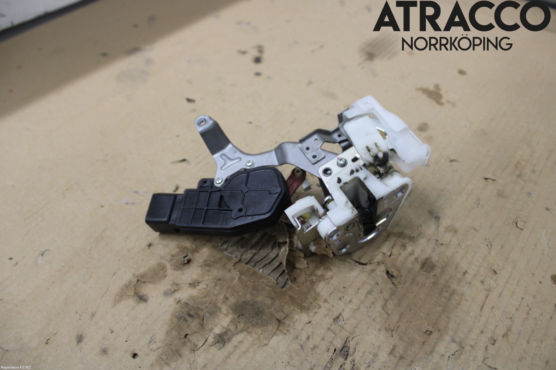 Peugeot 107 Låskista-Dörrlås