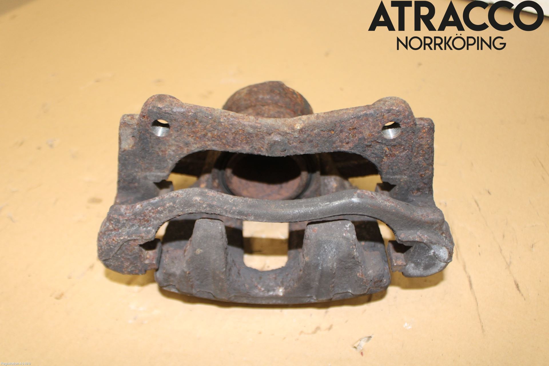 Toyota AVENSIS 07-08 Bromsok Fram Höger