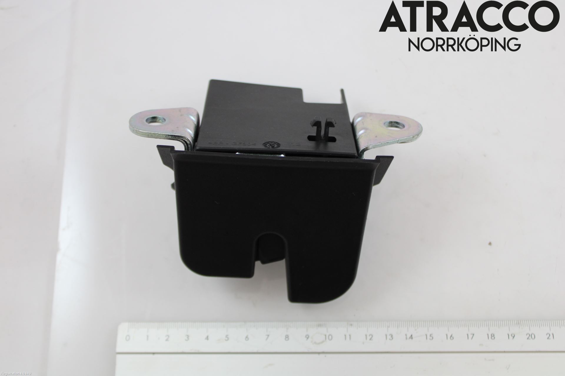 Cupra BORN 22- Låskista Baklucka