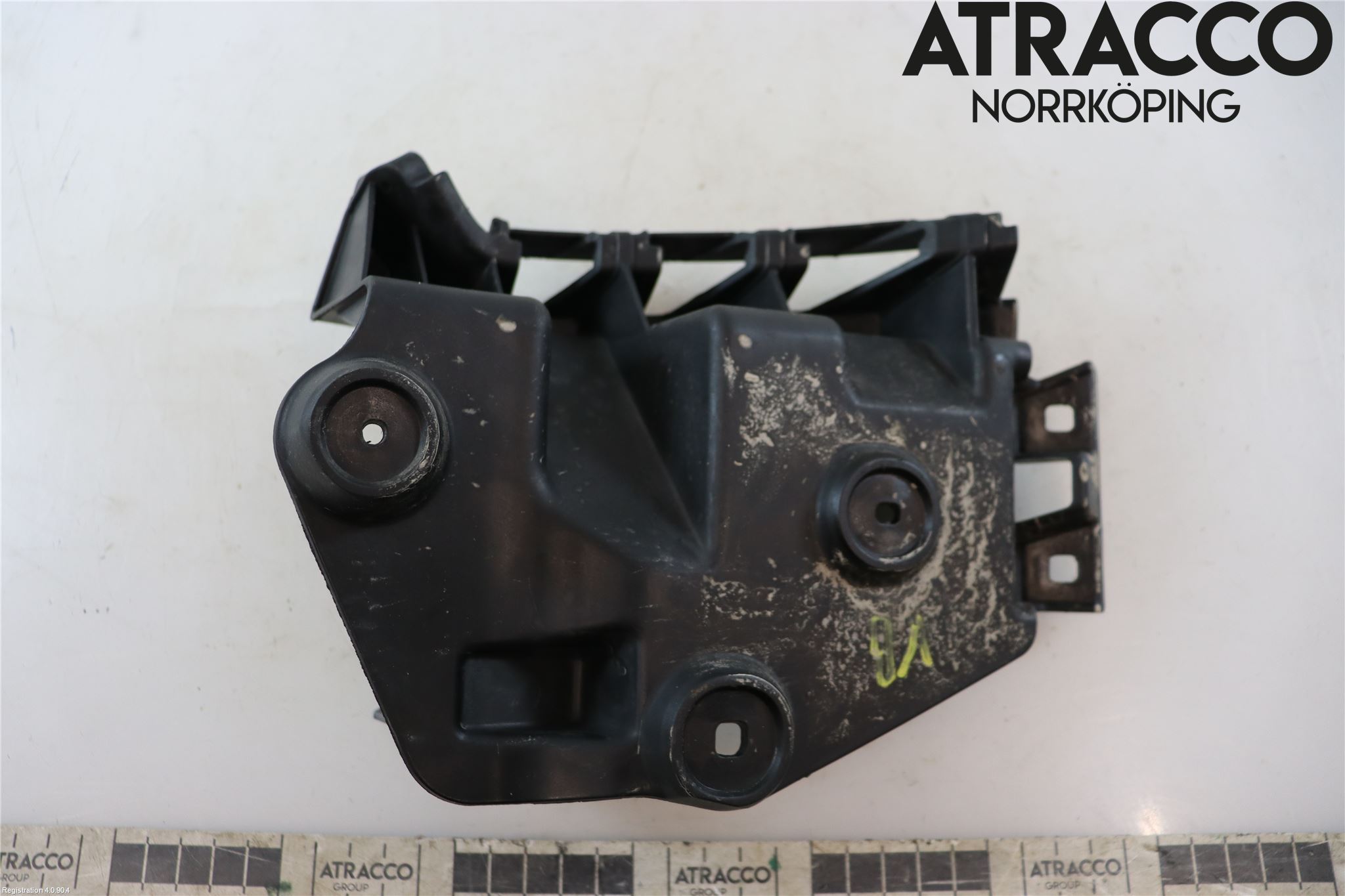 Audi A3/S3 05-13 Stötfångarfäste Bak Vä