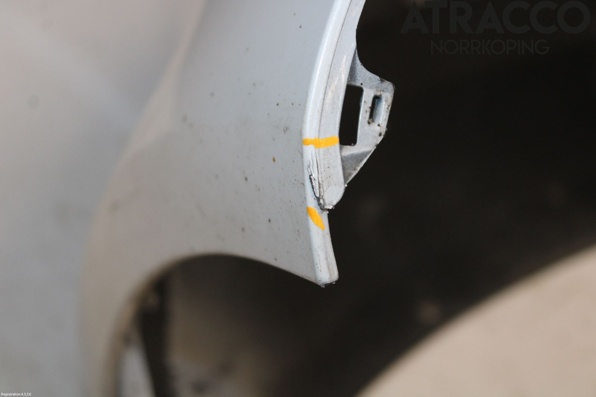 Seat LEON 06-12 Stötfångarbeklädnad Bak