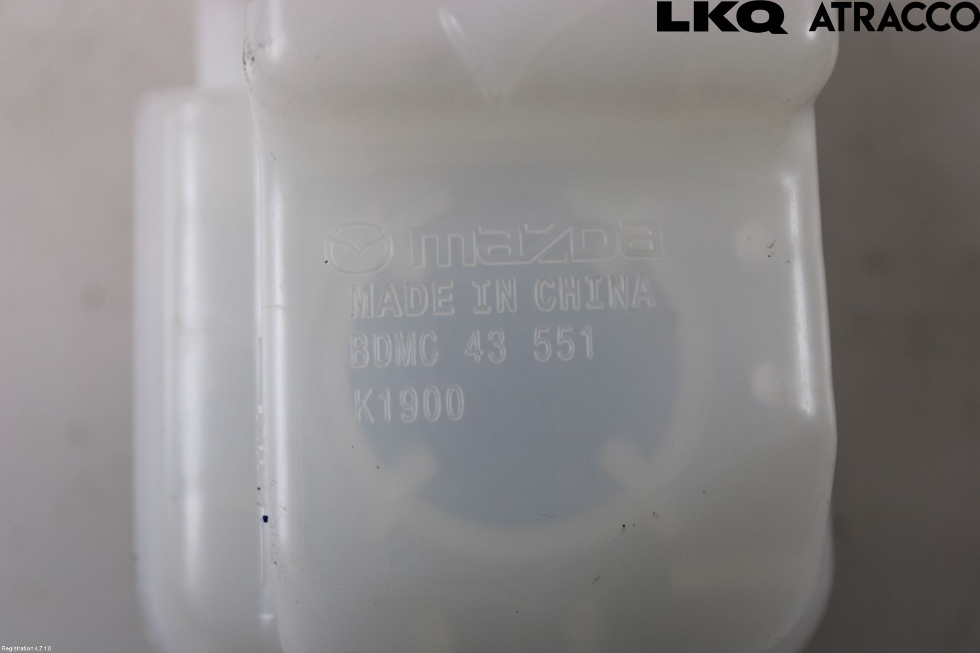 Mazda CX-30 20- Bromsvätskebehållare