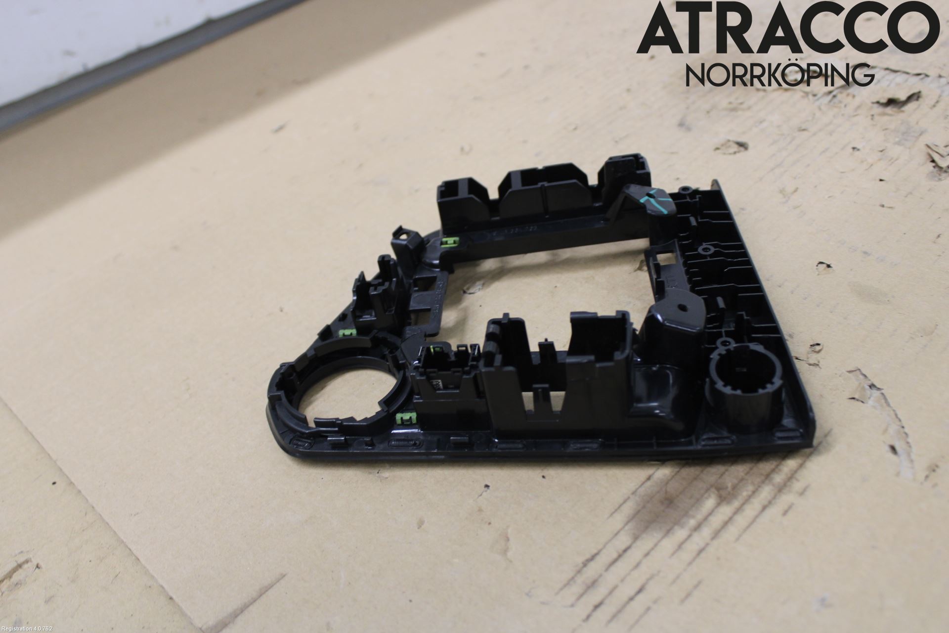 Volkswagen VW TIGUAN 16-24 Inredning Sarg Växelspak