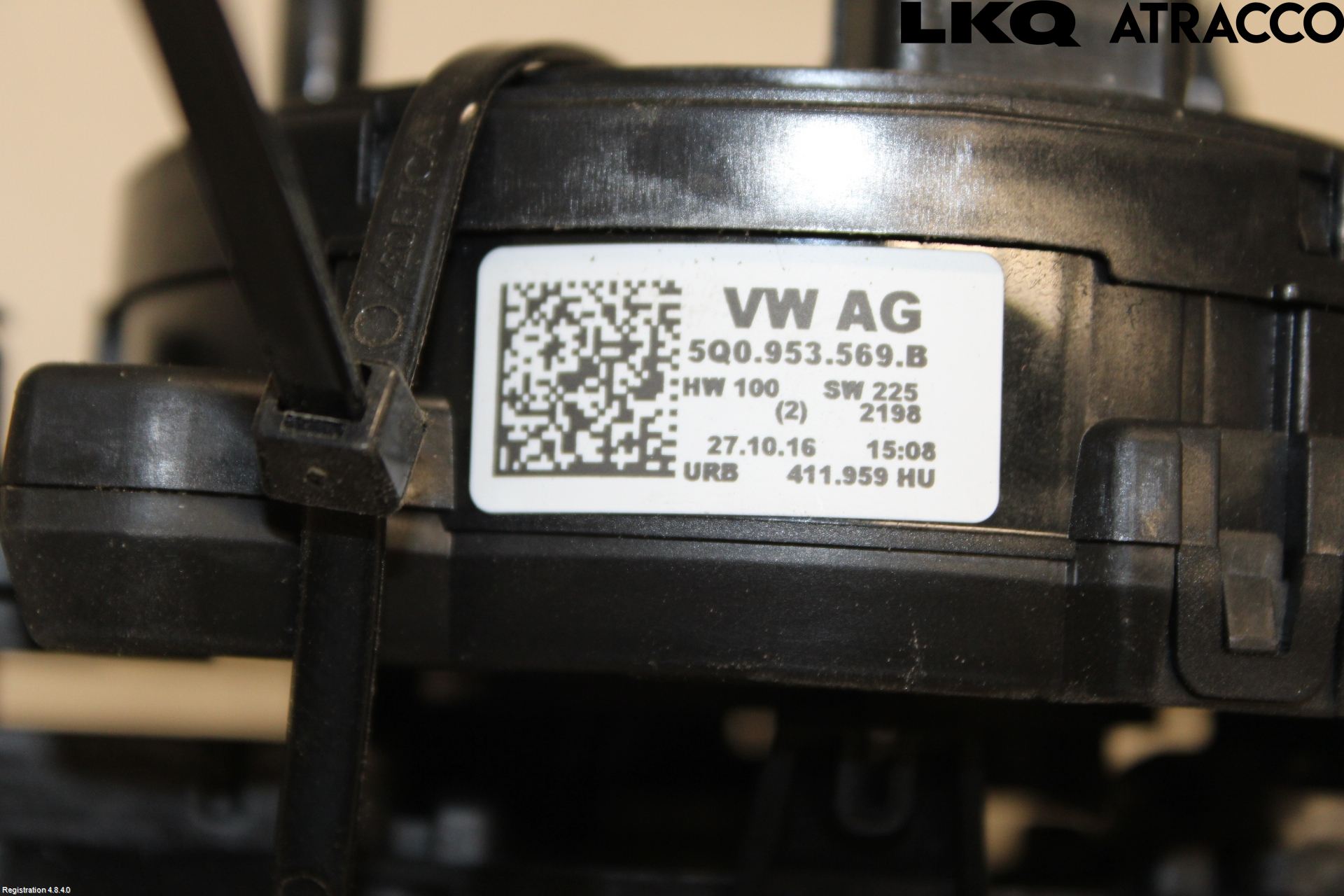 Volkswagen VW PASSAT 15-19 Spakcentral