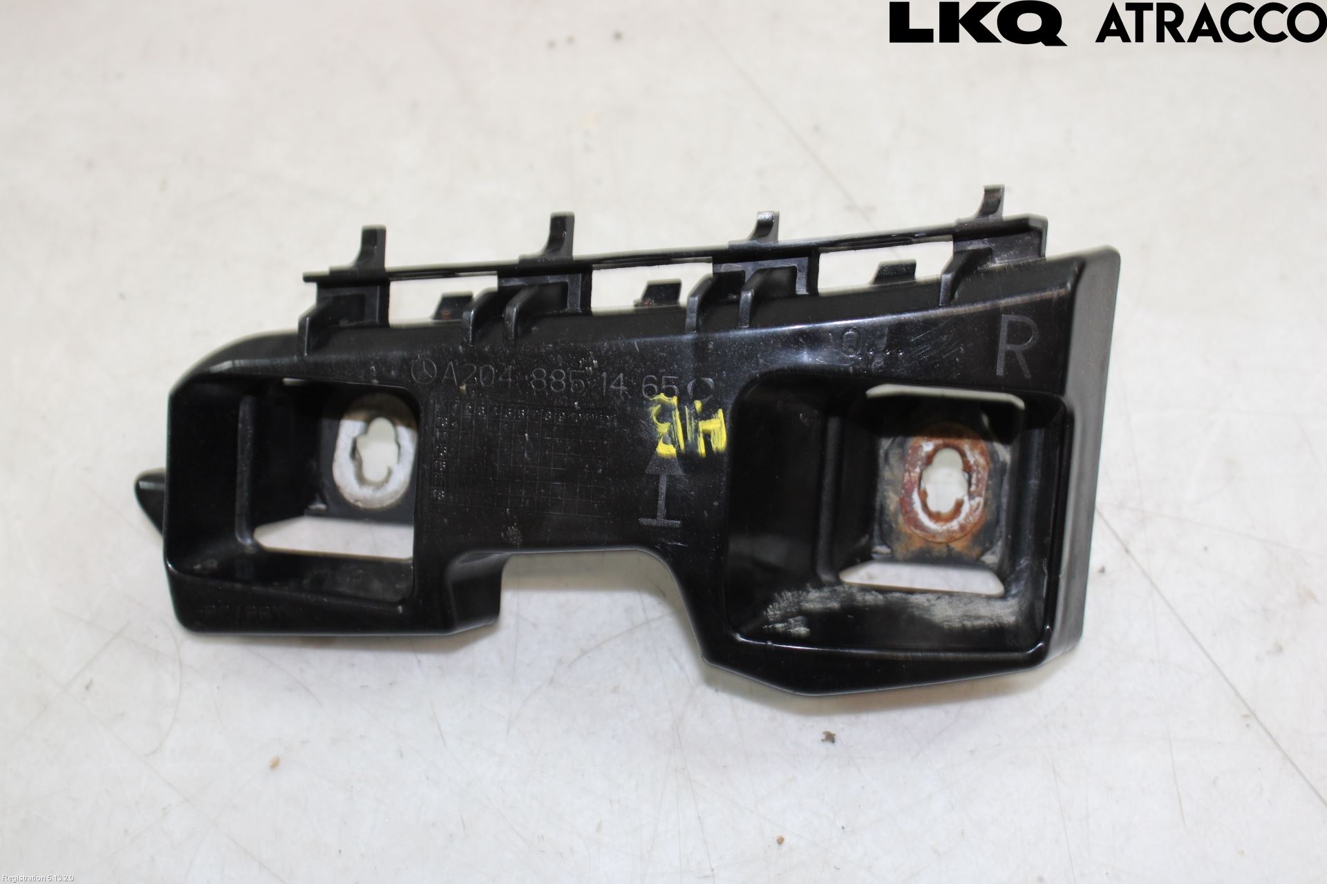 Mercedes-Benz MB C-KLASS (W204) 07-15 Stötfångarfäste Bak Hö