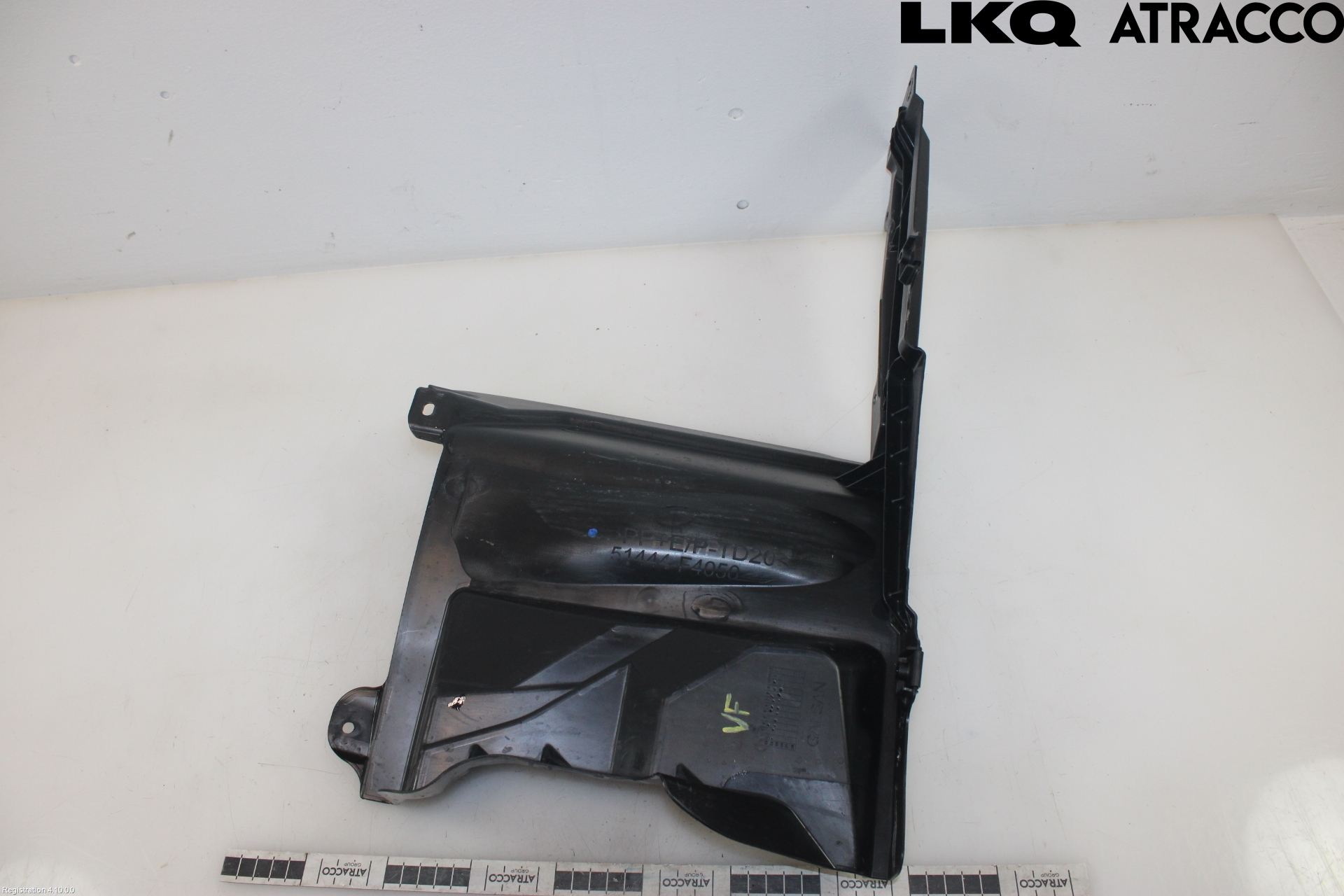 Toyota C-HR 24- Hasplåt Plåt-Plast