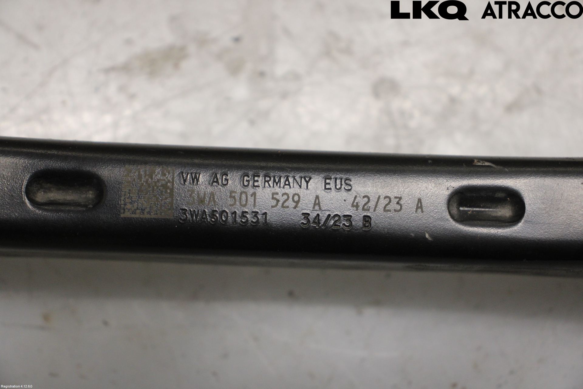 Volkswagen VW PASSAT 24- Momentstag Bak