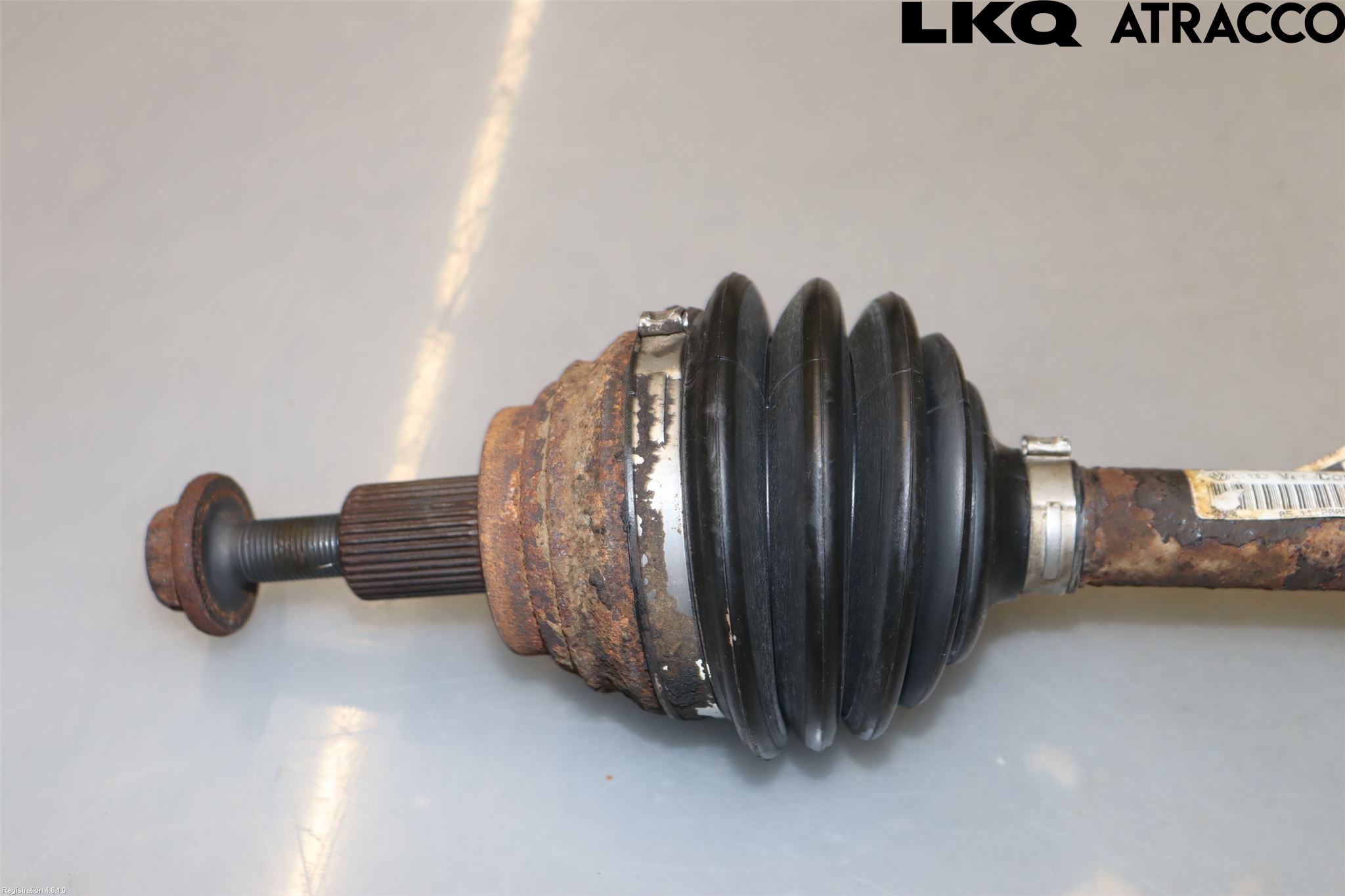 Volkswagen VW JETTA V 06-10 Drivaxel Fram Vänster