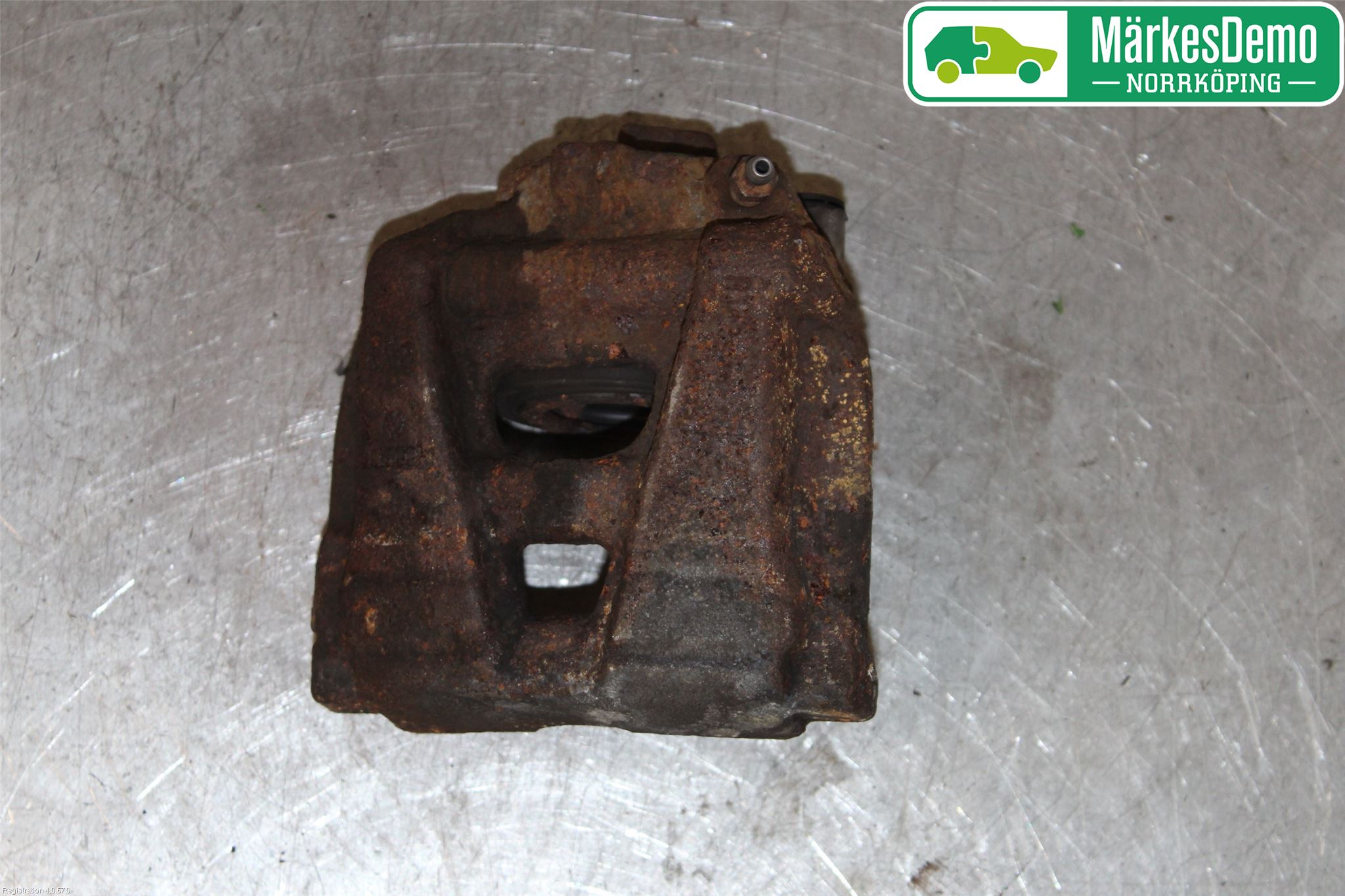 Volkswagen VW TIGUAN 07-16 Bromsok Fram Vänster