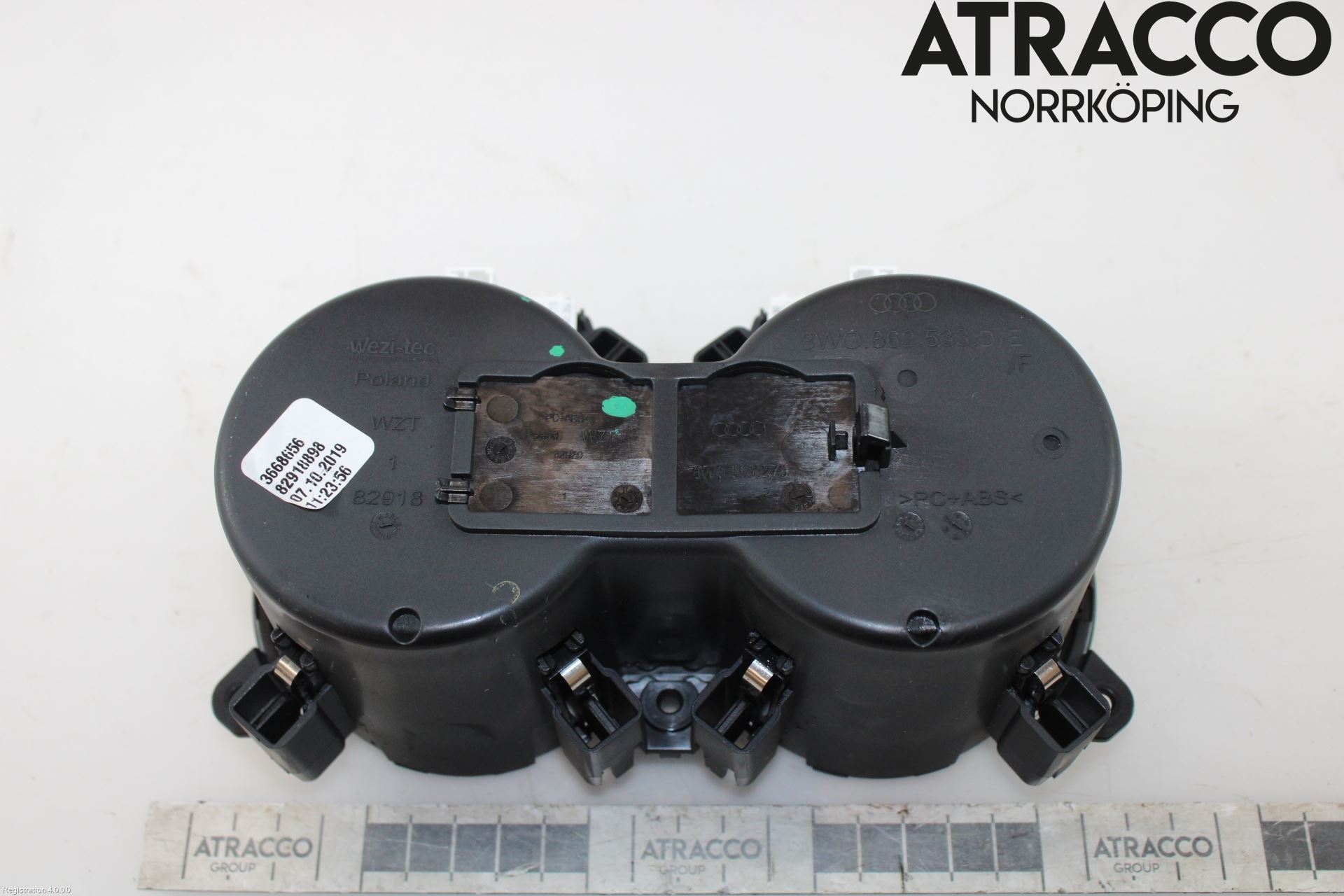 Audi A4/S4 B9 20- Mugghållare