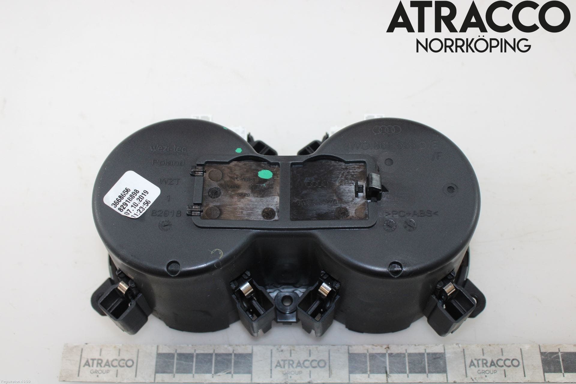 Audi A4/S4 B9 20- Mugghållare