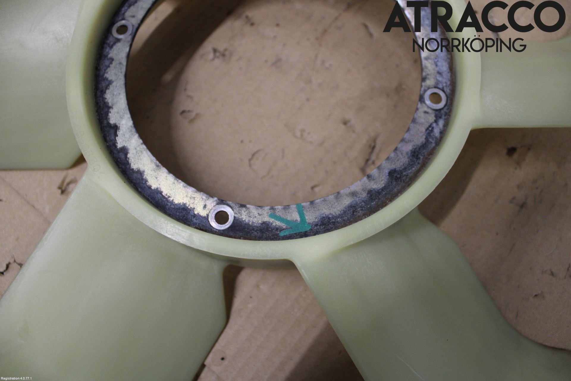 Mitsubishi L200 06-15 Kylfläkt-Vinge