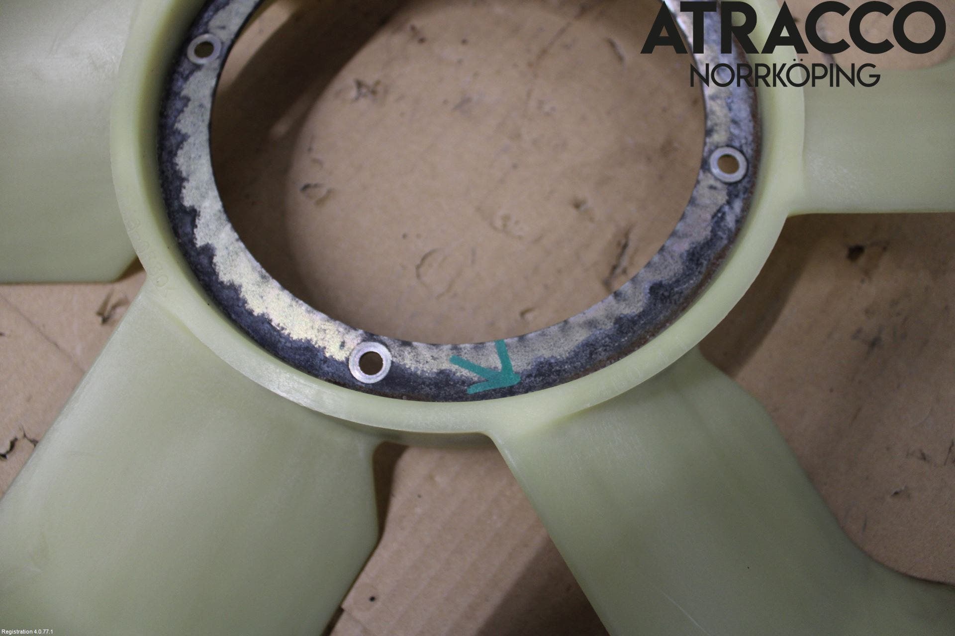 Mitsubishi L200 06-15 Kylfläkt-Vinge