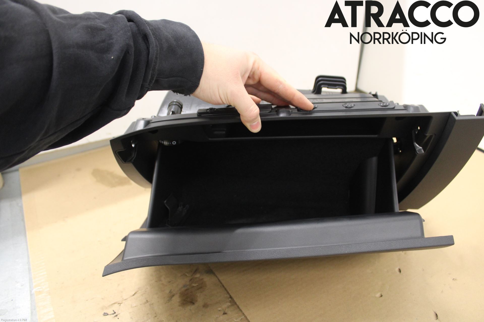 Skoda OCTAVIA (NX) 20- Handskfack