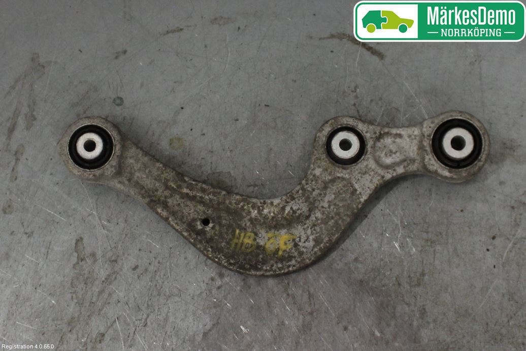 Audi Q7/SQ7 Bärarm Bak Övre Höger