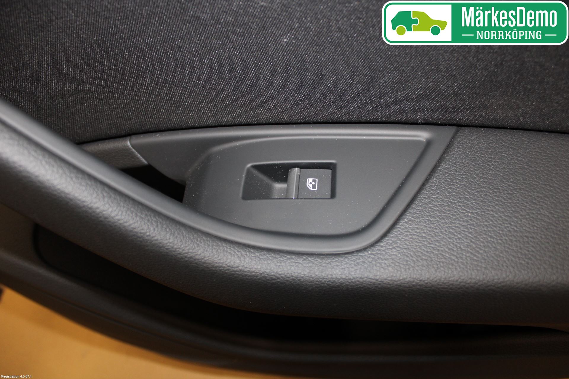 Audi A4/S4 B9 16-19 Dörrklädsel Hö