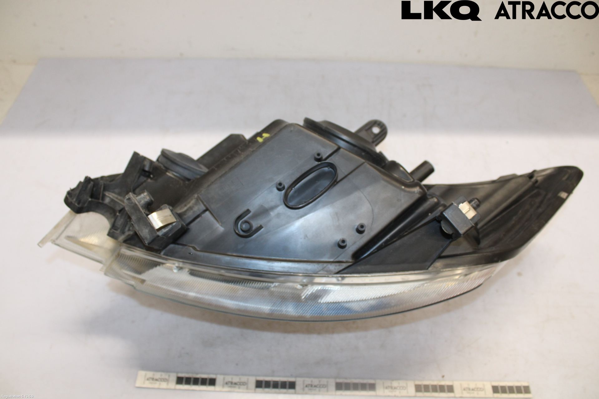 Ford KUGA 08-12 Strålkastare Höger