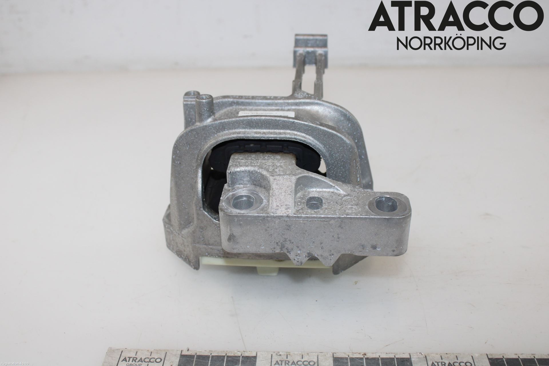 Skoda SCALA 19- Motorfäste