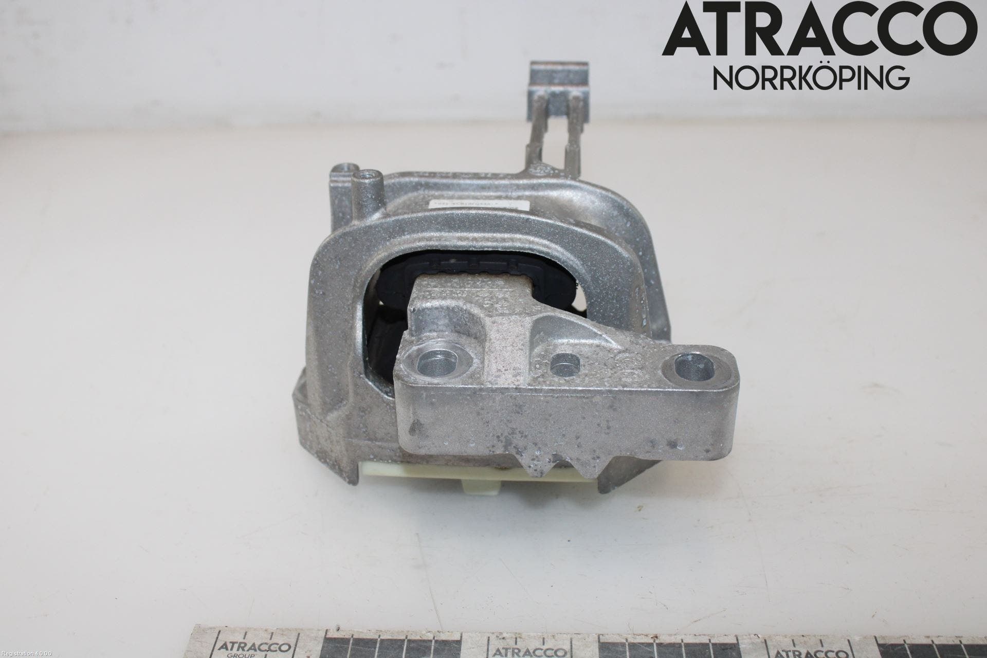 Skoda SCALA 19- Motorfäste