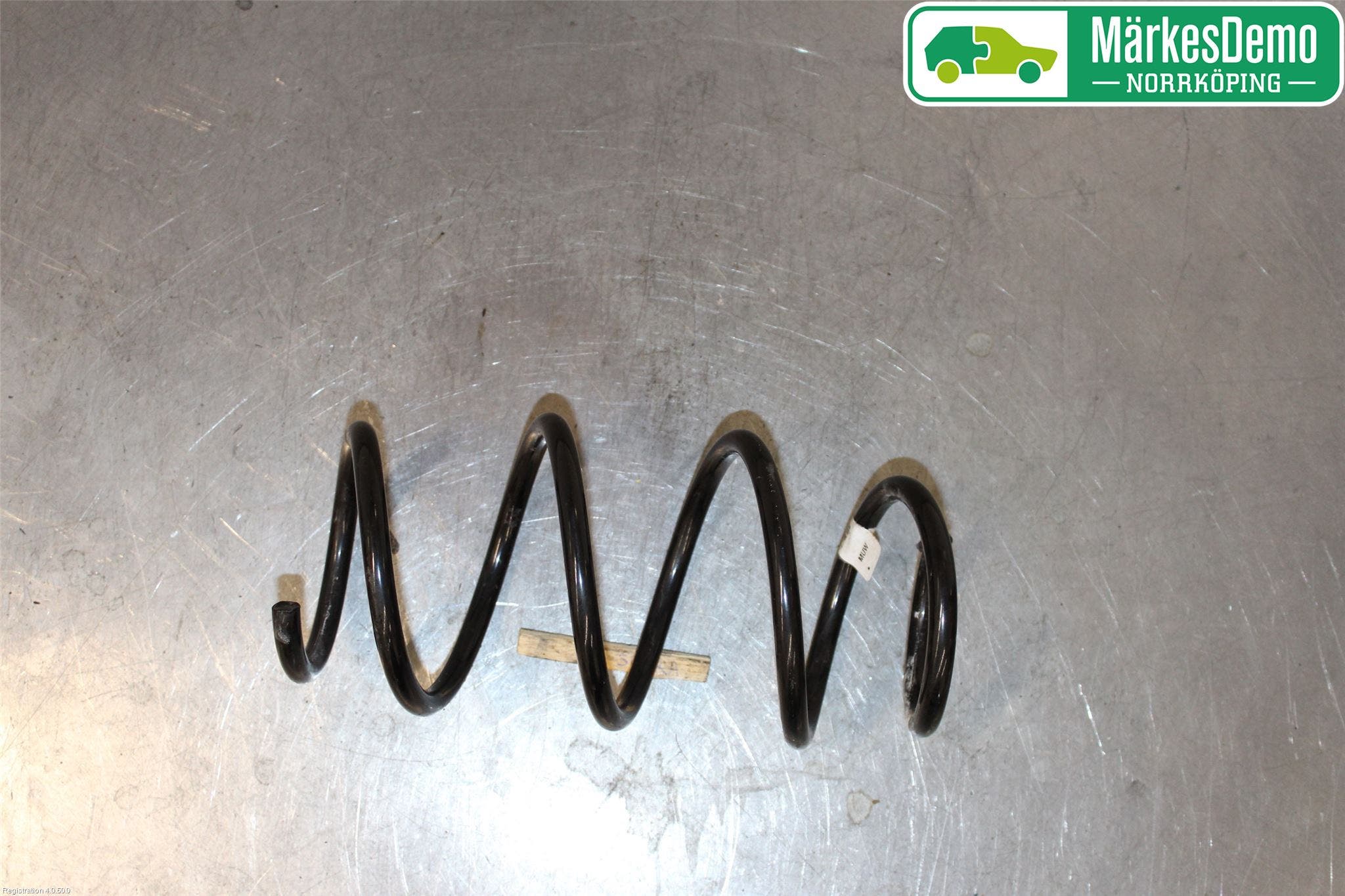 Volkswagen VW PASSAT 15-19 Fjäder Fram