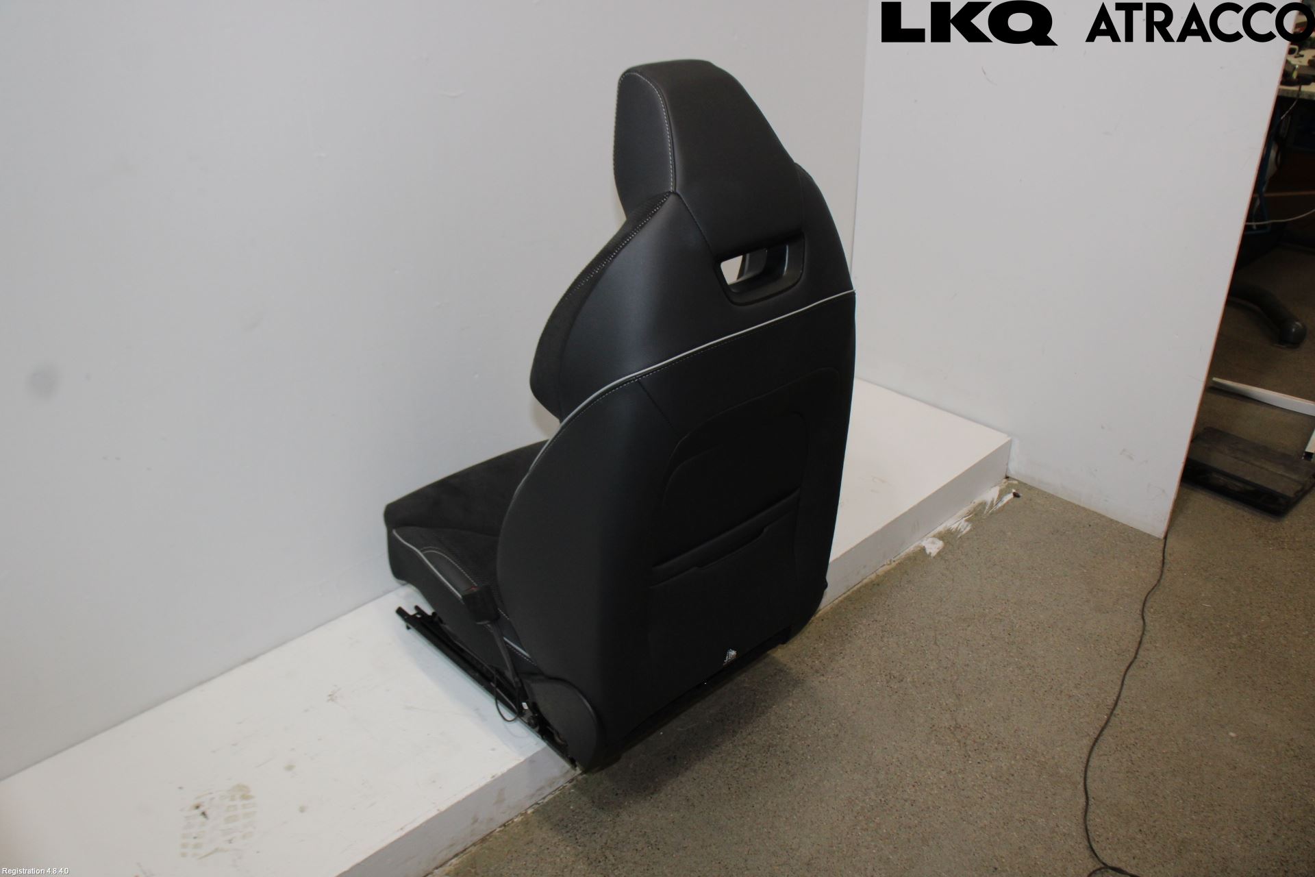 Skoda ENYAQ iV 21- Inredning Stol Fram Hö