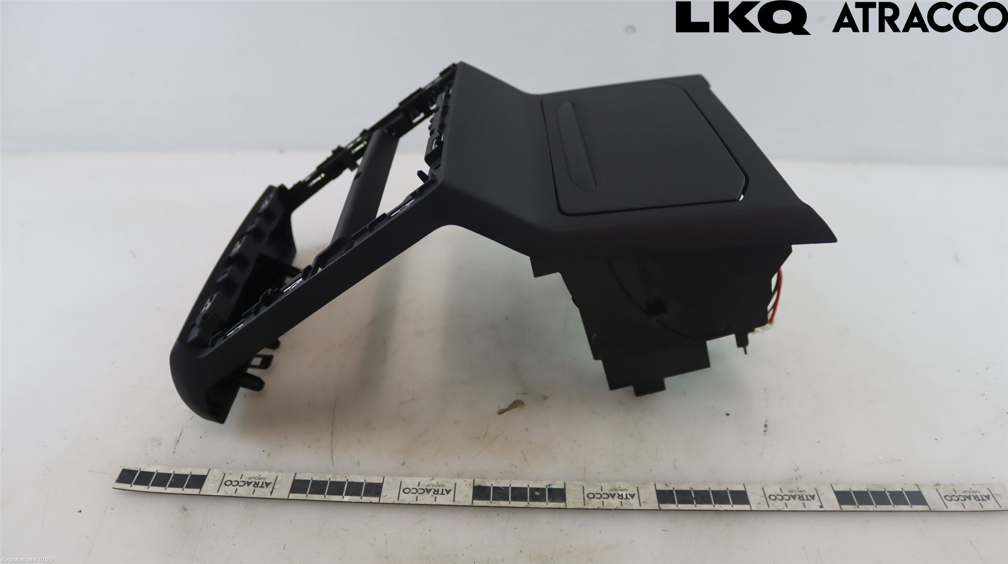 Volkswagen VW TOUAREG CR 18- Instrumentkonsoll Mitt