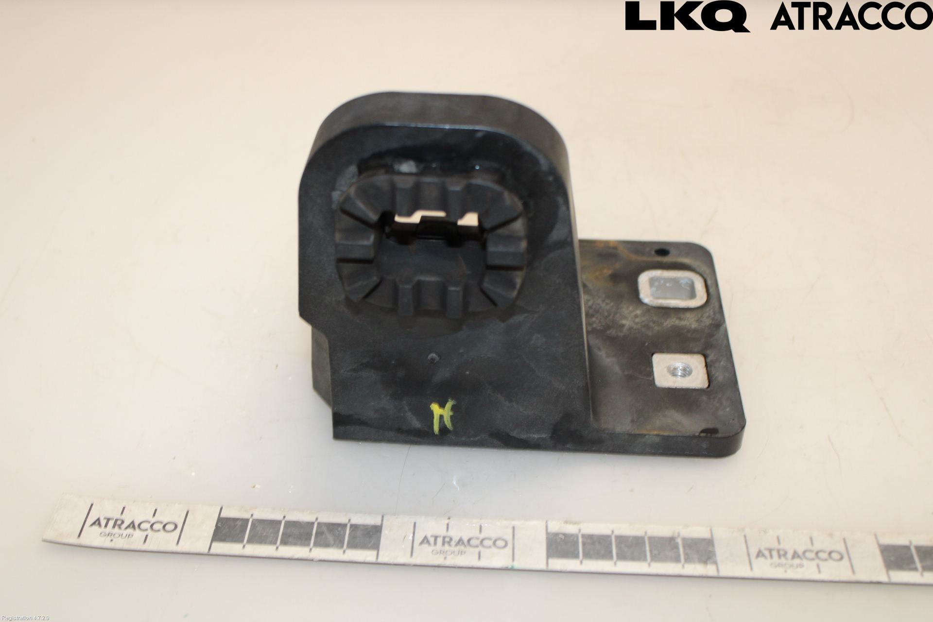 Volkswagen VW ID.4 21- Kylarfäste-Ram-Balk