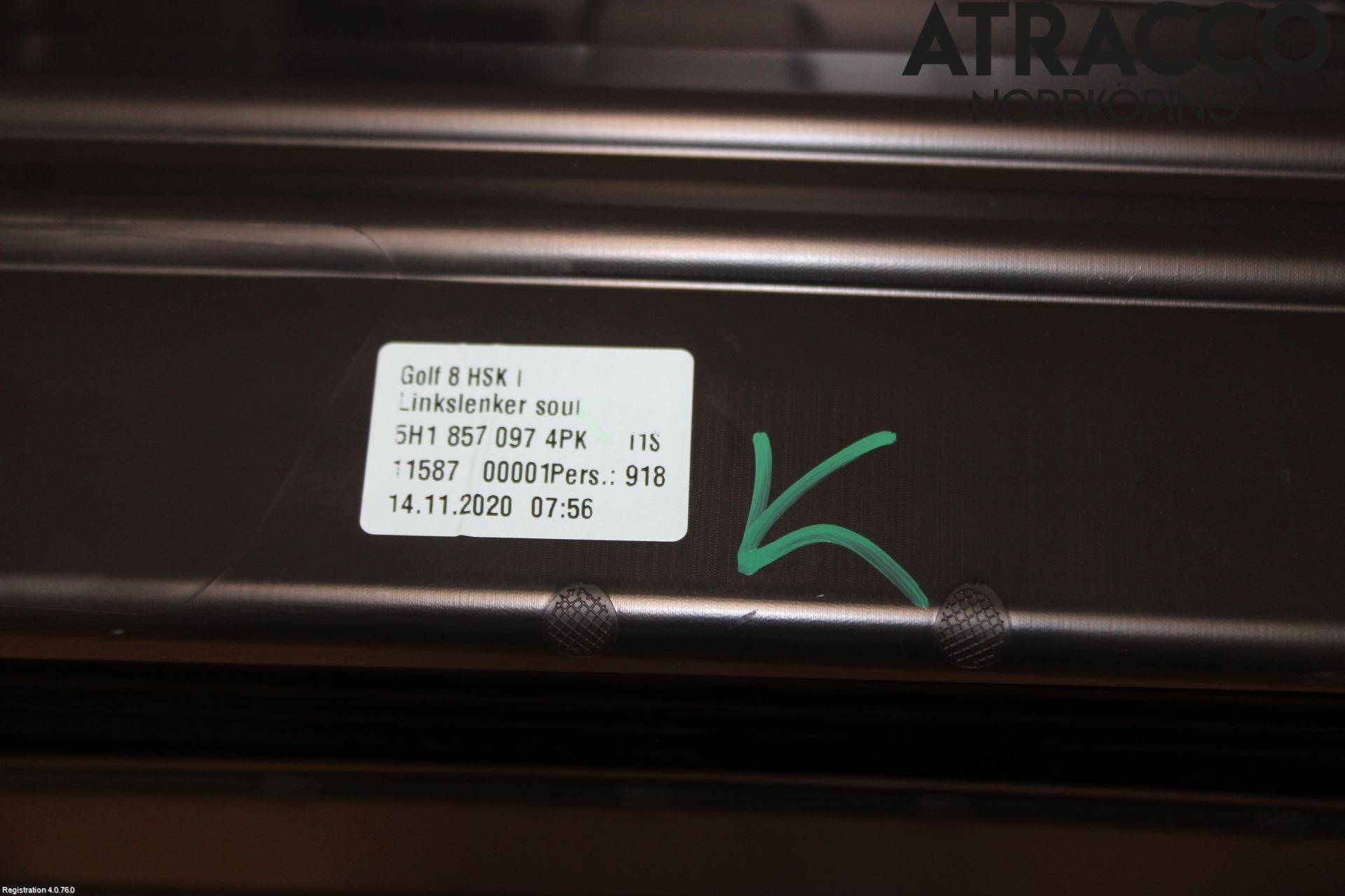 Volkswagen VW GOLF / E-GOLF VIII 20- Handskfack