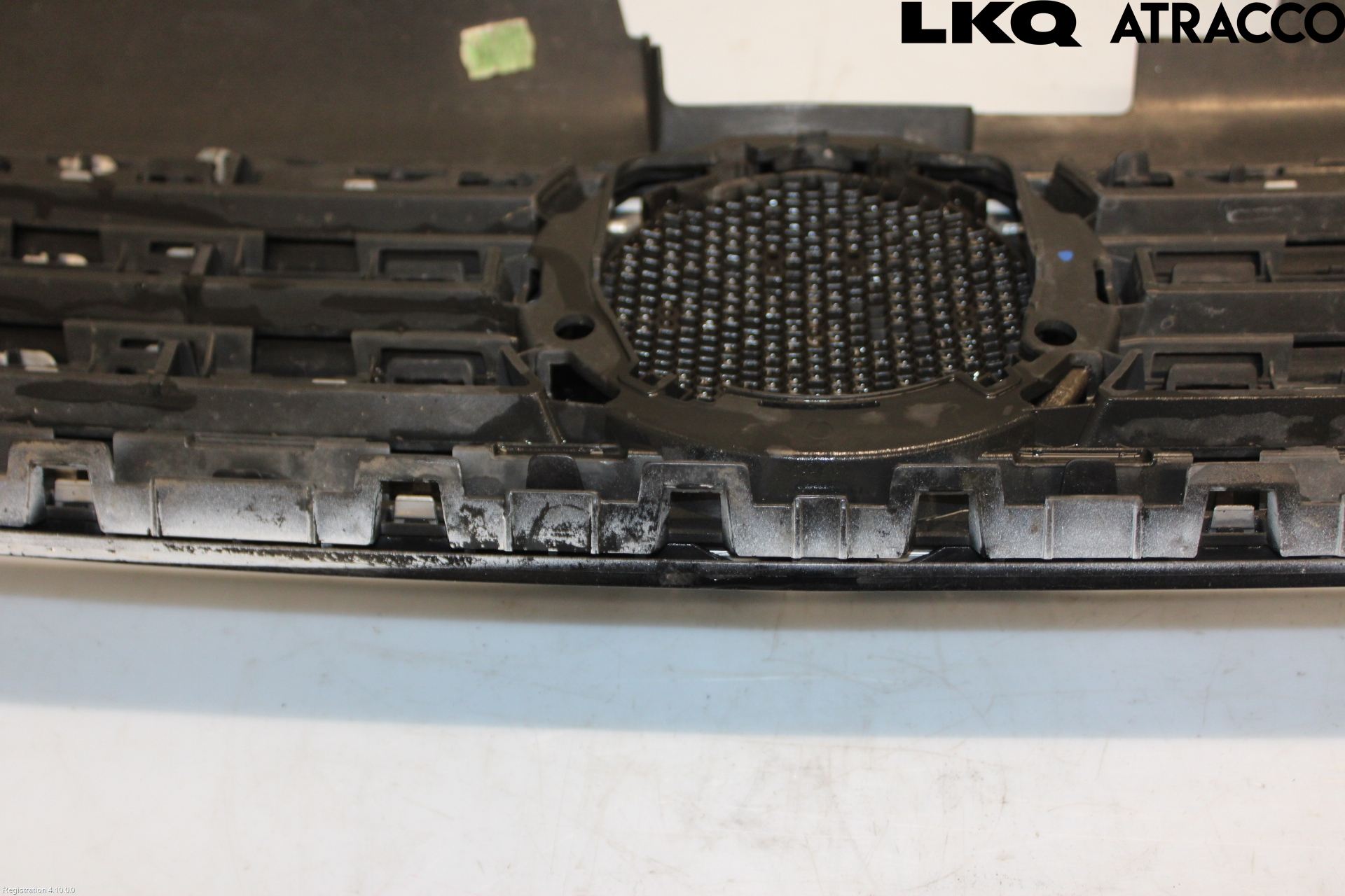 Volkswagen VW PASSAT 11-14 Grill Komp