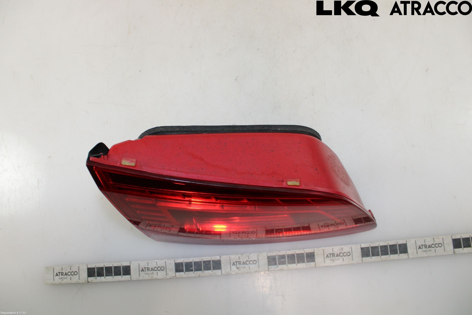 Volkswagen VW PASSAT 11-14 Bakljus Lucka Vä