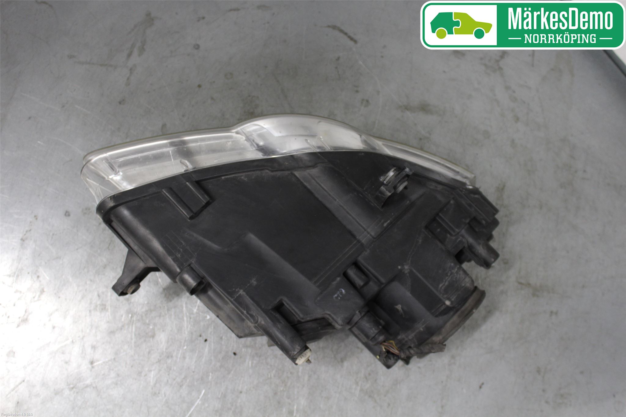 Volkswagen VW PASSAT 05-11 Strålkastare Vänster