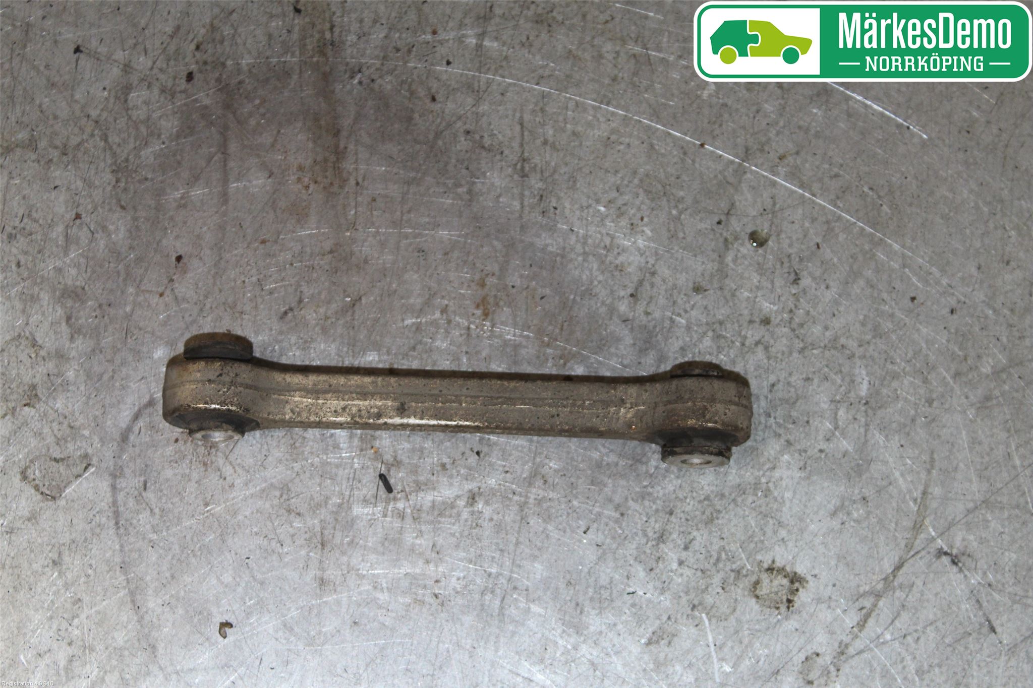 Audi A4/S4 08-11 Krängningshämmarstag Fram