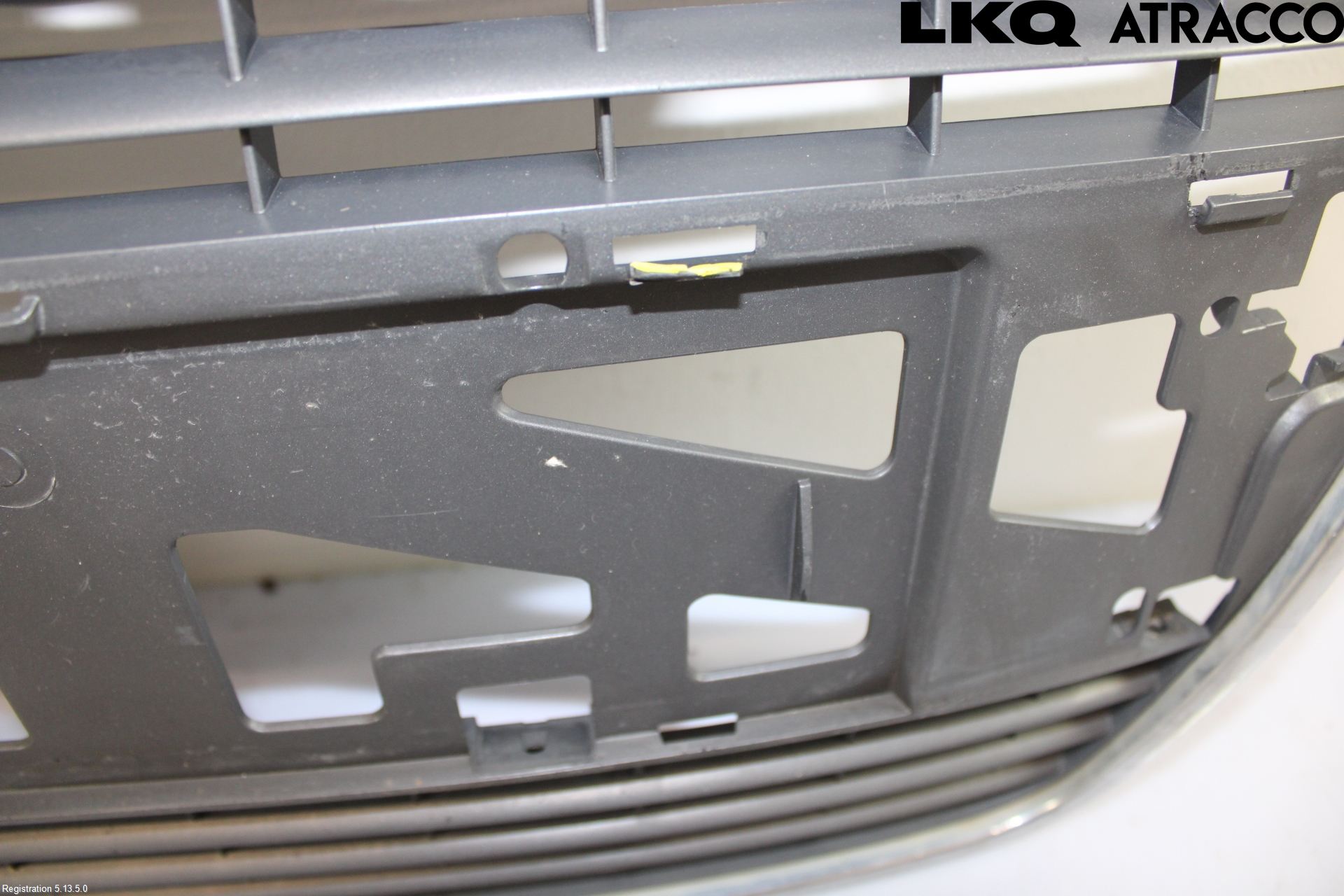Audi A6/S6     05-11 Grill Komp