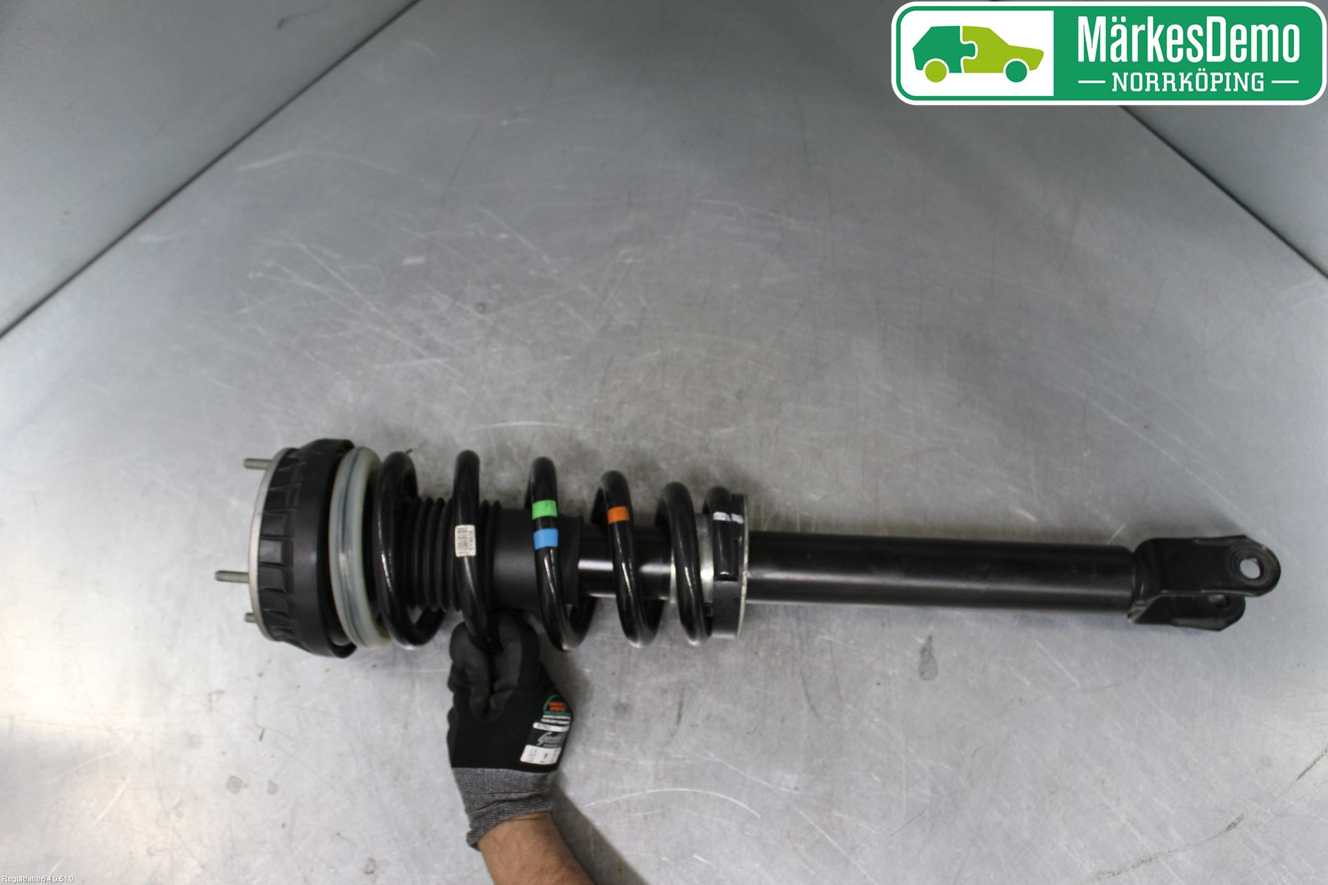 Jaguar F-TYPE Fjäderben Fram Vänster